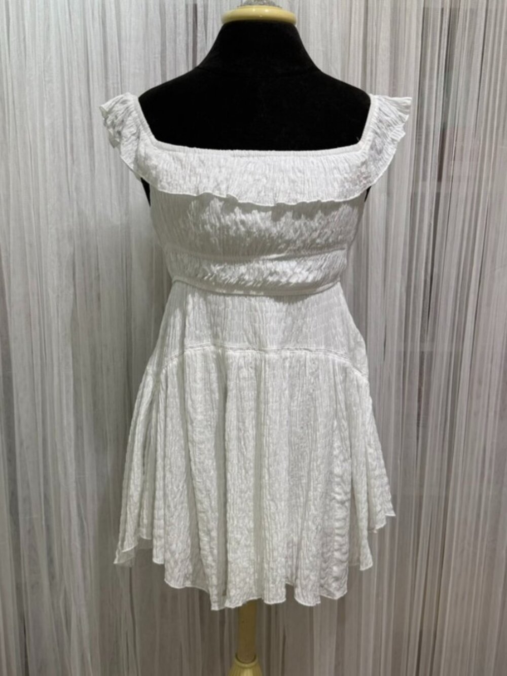 Urban Outfitters White Ruffled Off-Shoulder Mini Dress Size Small